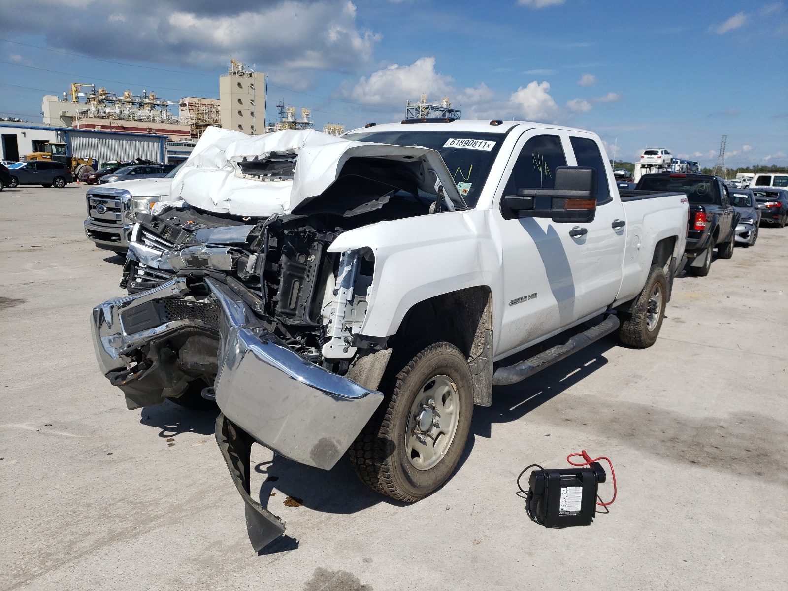 Photo 2 from auction – 2018 CHEVROLET SILVERADO with VIN 1GC2KUEY2JZ221427
