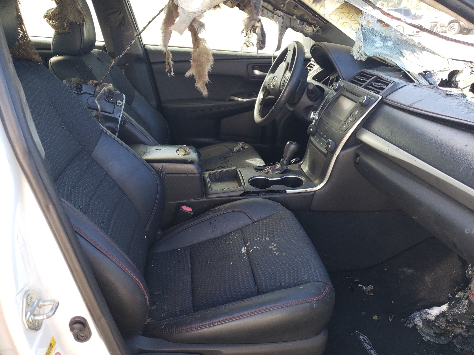 Photo 5 from auction – 2015 TOYOTA CAMRY LE with VIN 4T1BF1FK6FU073683