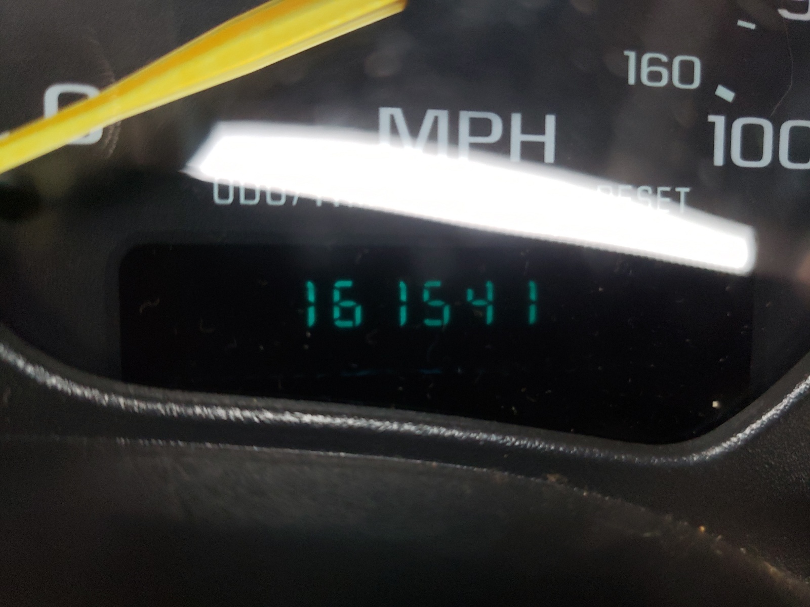 Photo 8 from auction – 2001 GMC JIMMY with VIN 1GKCT18W41K179043