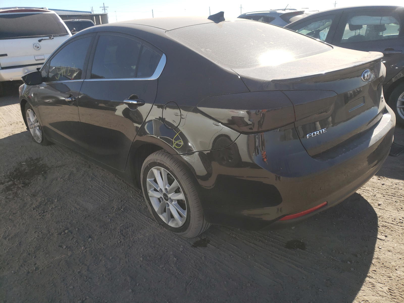 Photo 3 from auction – 2017 KIA FORTE LX with VIN 3KPFL4A72HE040829