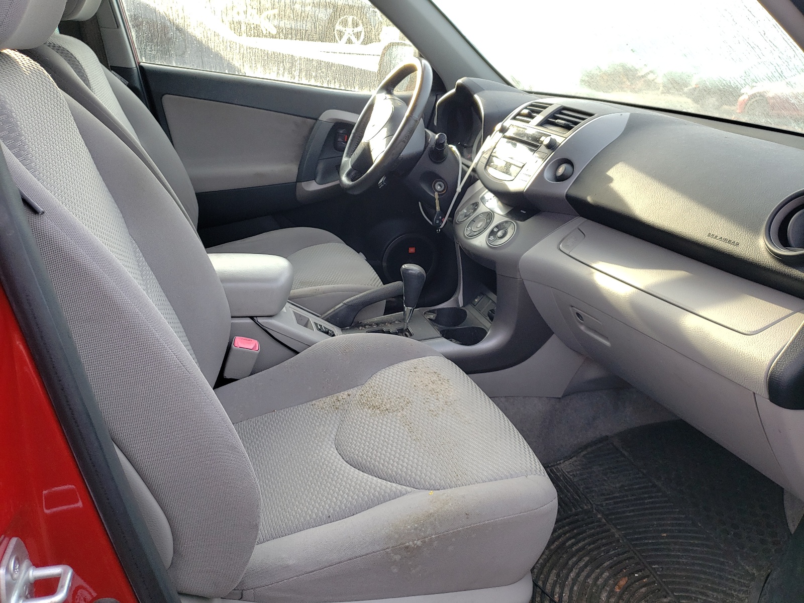 Photo 5 from auction – 2006 TOYOTA RAV4 LIMIT with VIN JTMBK31V265010801