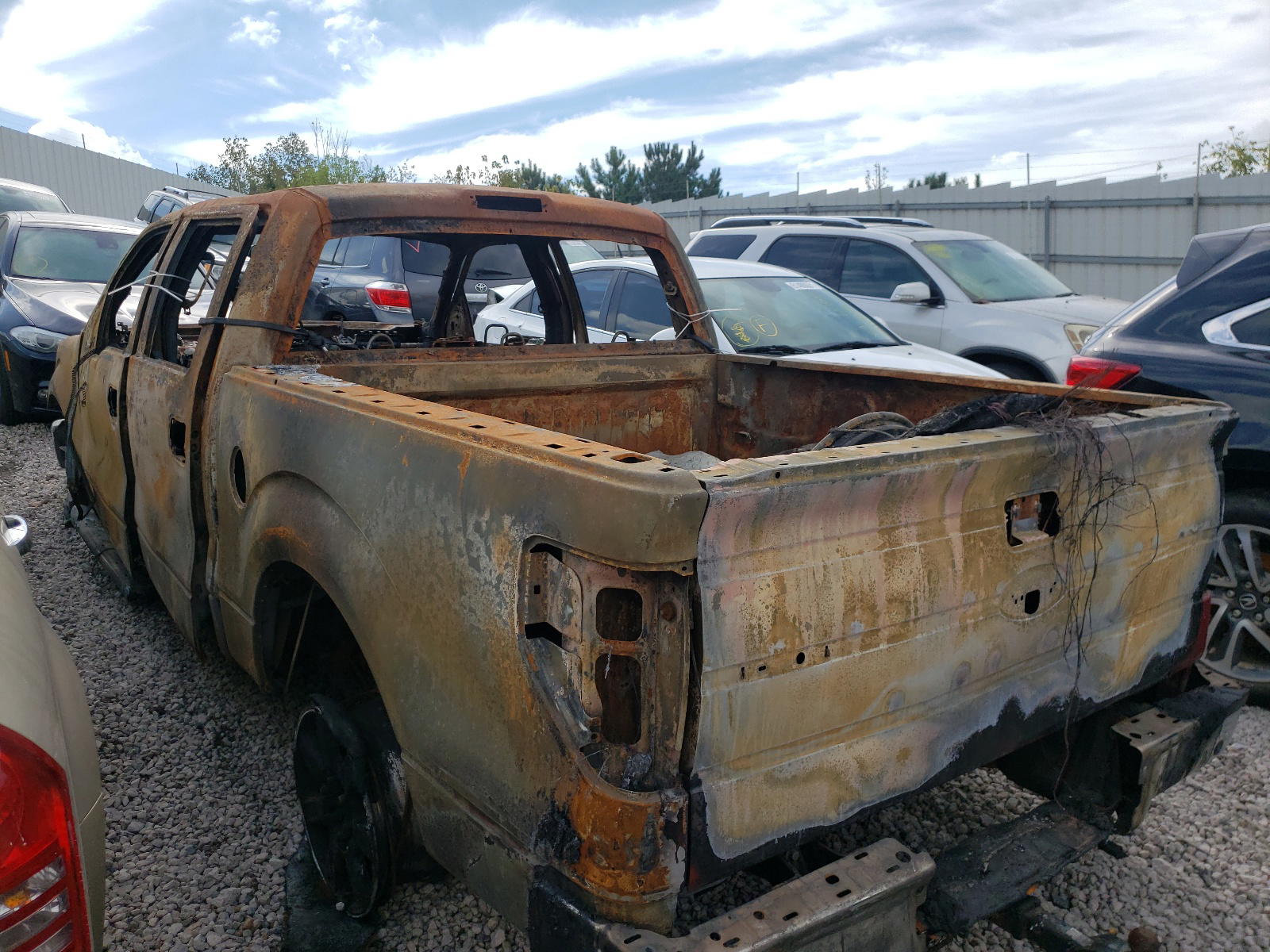 Photo 3 from auction – 2011 FORD F150 SUPER with VIN 1FTFW1CF6BKD55342