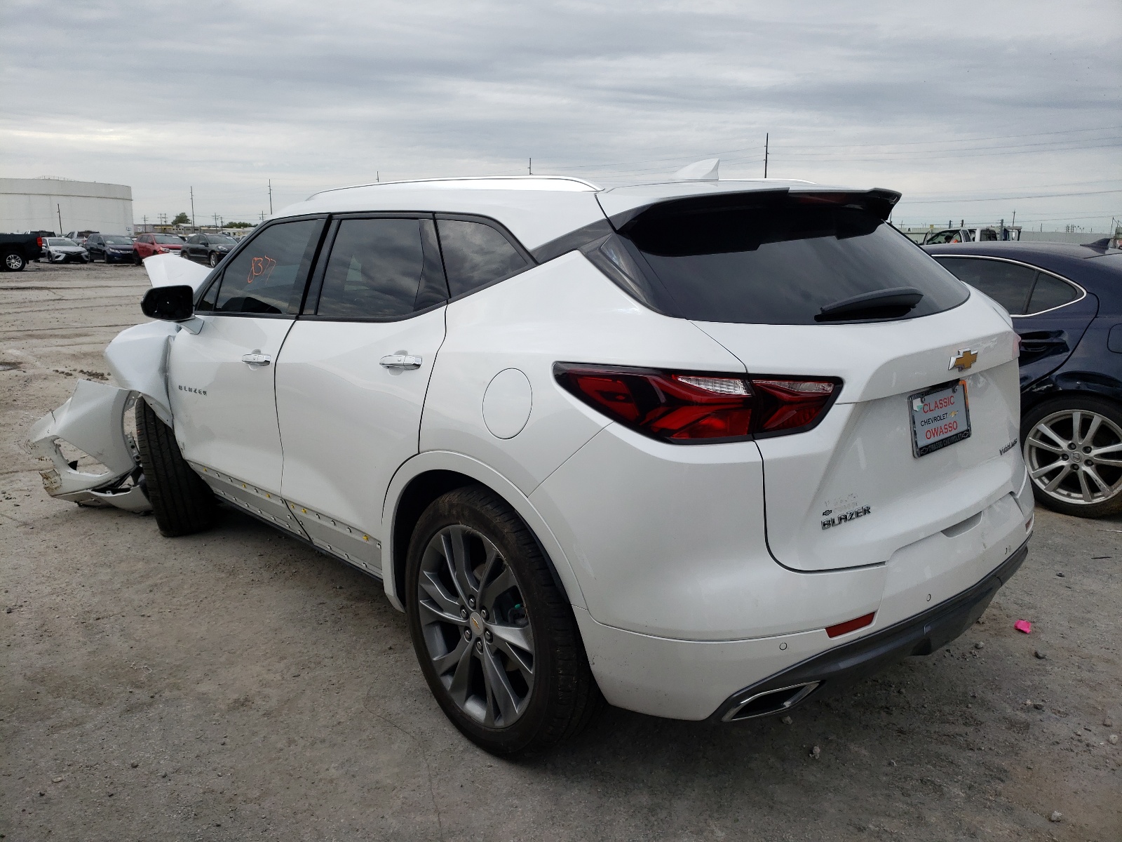 Фото 3 с аукциона – 2021 CHEVROLET BLAZER PRE с VIN 3GNKBFRS2MS564801