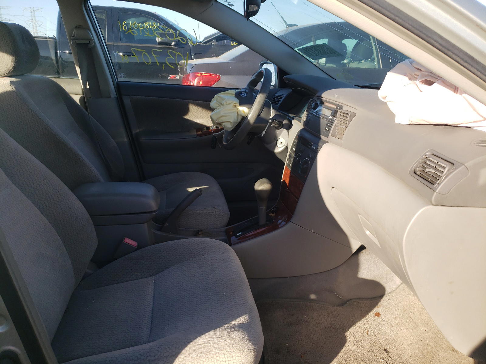 Photo 5 from auction – 2003 TOYOTA COROLLA CE with VIN JTDBR32E430027294