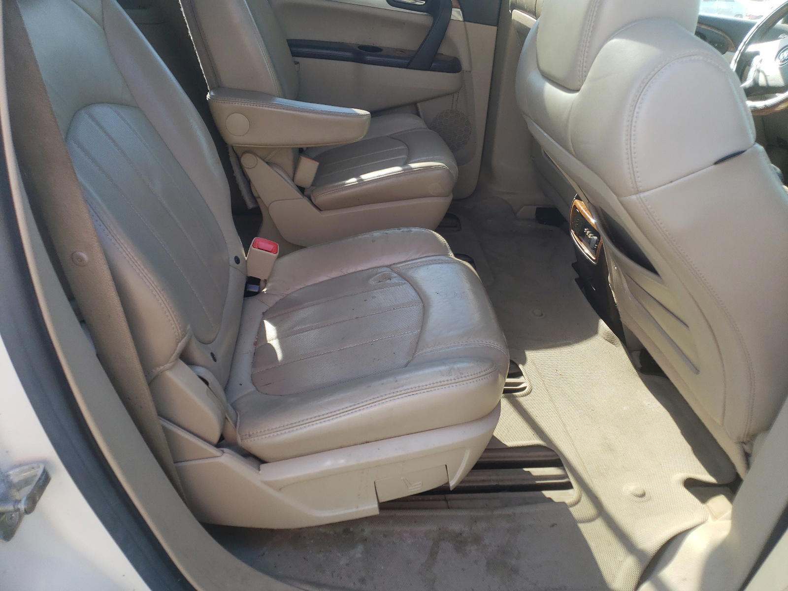 Photo 6 from auction – 2008 BUICK ENCLAVE CX with VIN 5GAER23778J154177