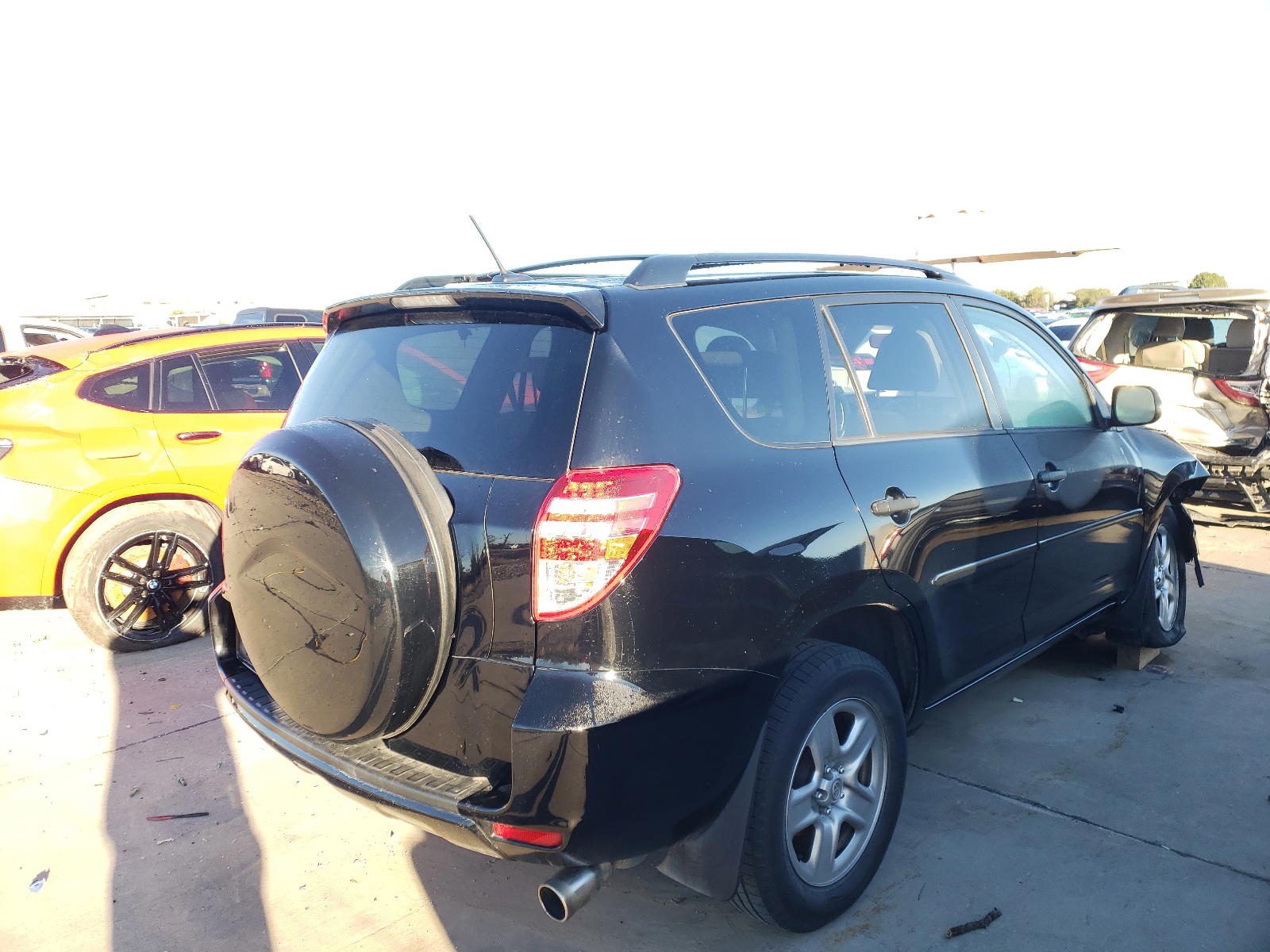 Photo 4 from auction – 2009 TOYOTA RAV4 with VIN JTMZF33V49D014777