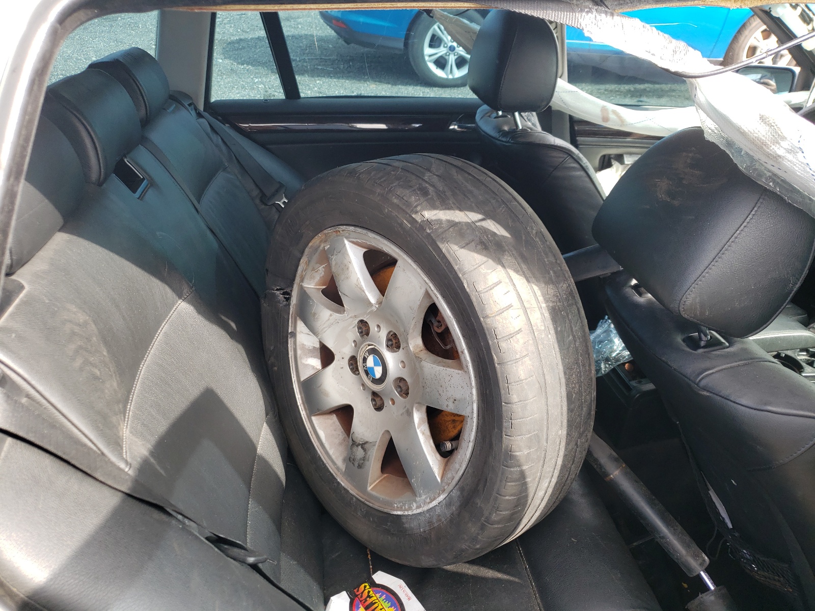 Photo 6 from auction – 2000 BMW 3 SERIES with VIN WBAAR3340YJM02811