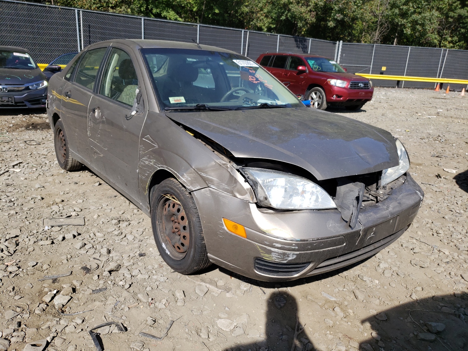 FORD FOCUS ZX4 2005 with VIN 1FAFP34N45W183362 - Photo from auction