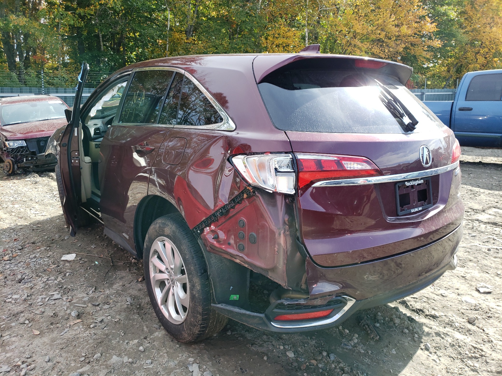 Photo 3 from auction – 2017 ACURA RDX with VIN 5J8TB4H34HL016131