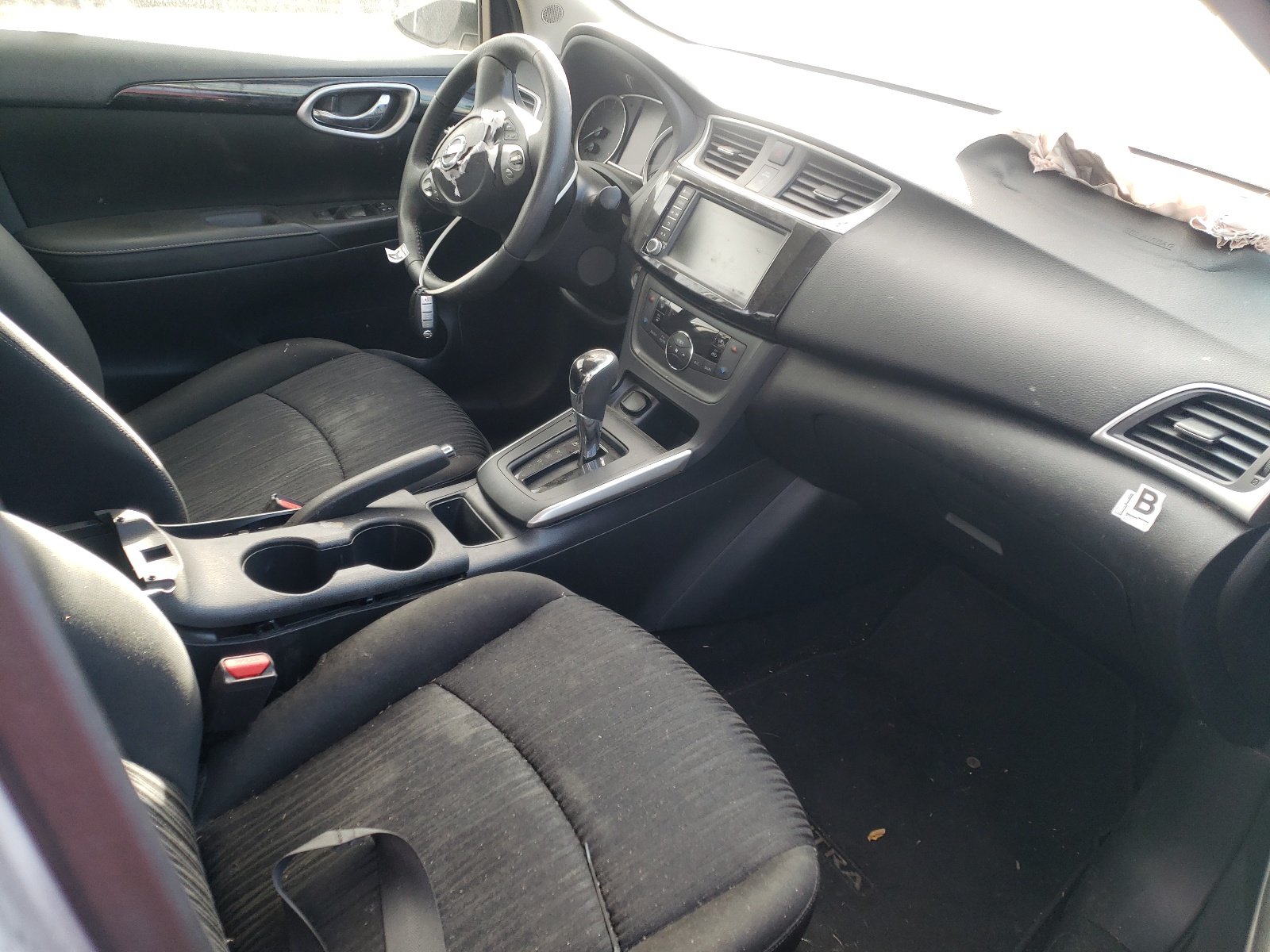 Photo 5 from auction – 2019 NISSAN SENTRA S with VIN 3N1AB7AP1KL606676