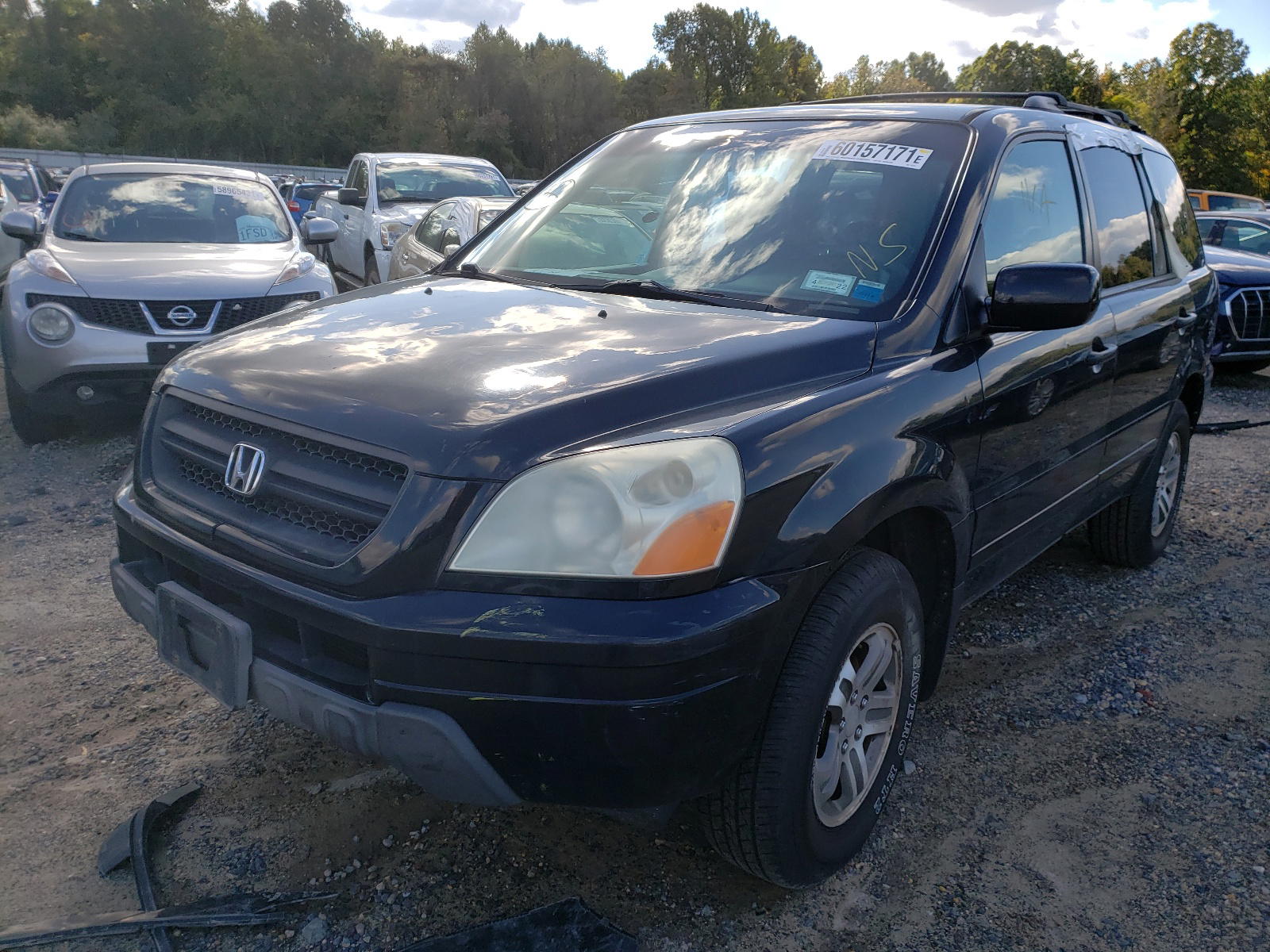 Photo 2 from auction – 2003 HONDA PILOT EXL with VIN 2HKYF18533H512124