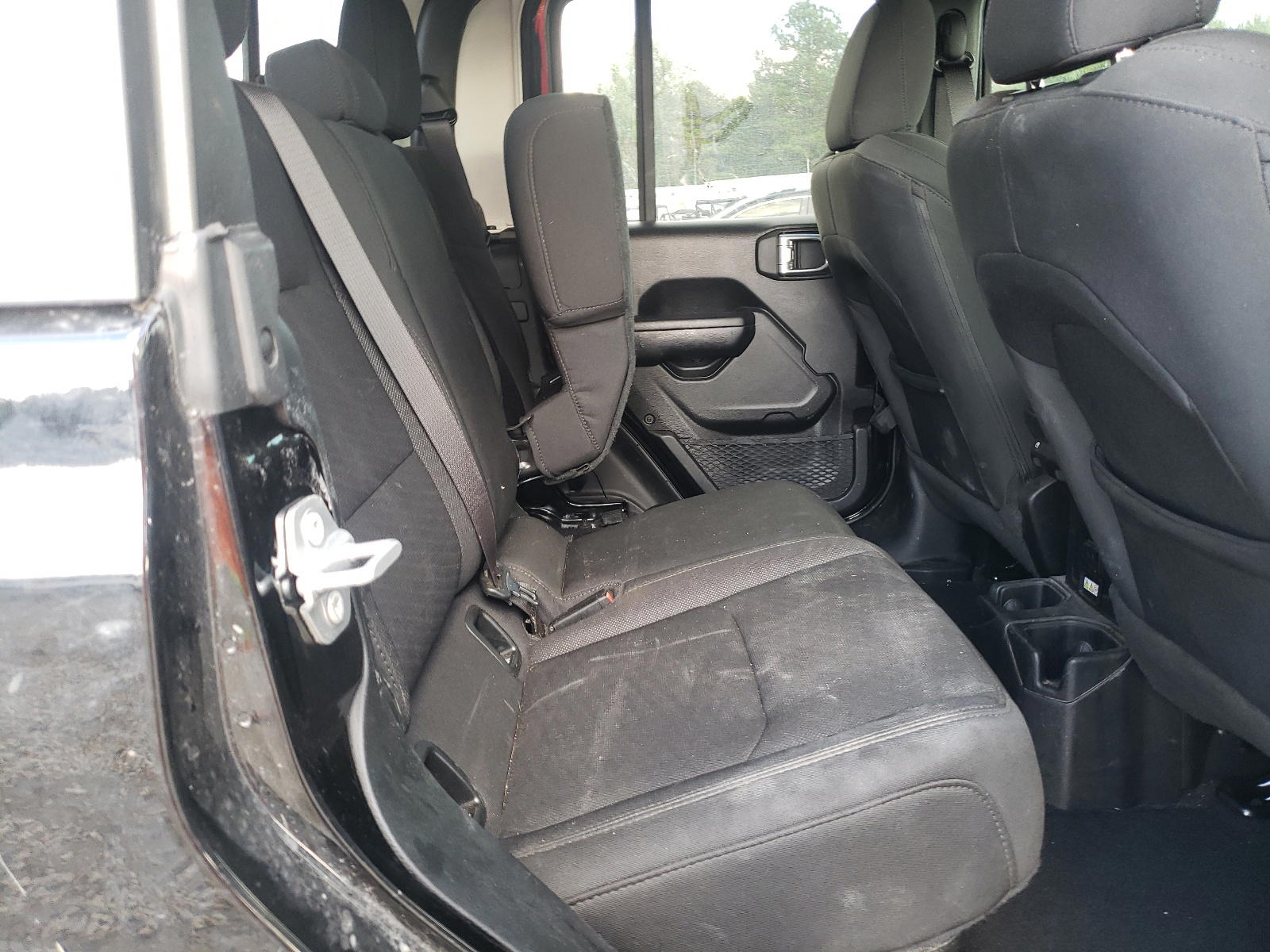 Photo 6 from auction – 2021 JEEP GLADIATOR with VIN 1C6HJTAG6ML502391