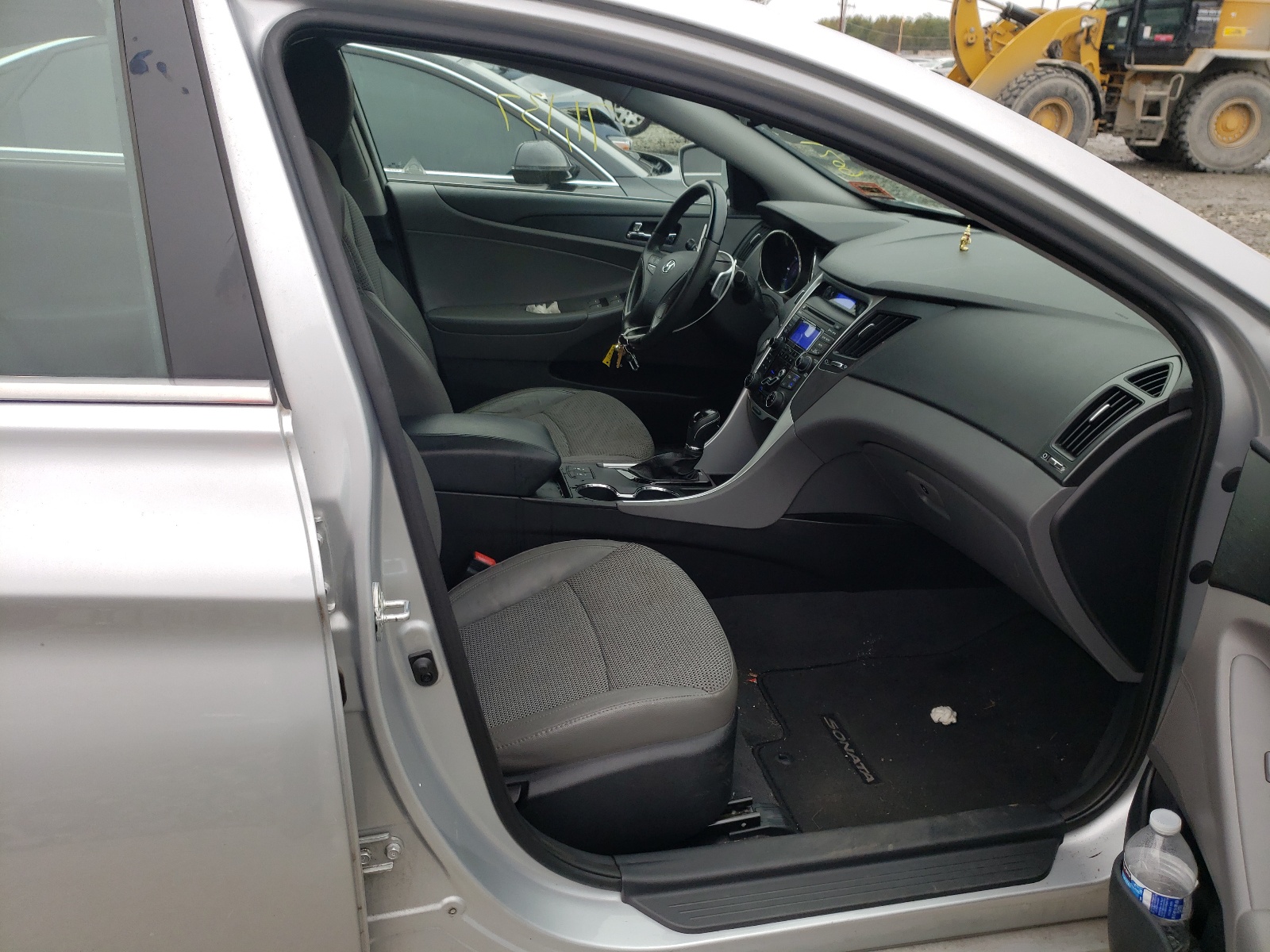 Photo 5 from auction – 2013 HYUNDAI SONATA SE with VIN 5NPEC4AB2DH505454