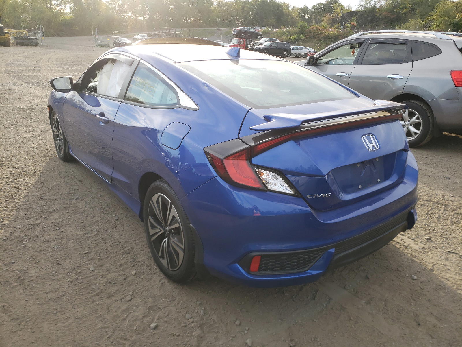 Photo 3 from auction – 2016 HONDA CIVIC EX with VIN 2HGFC3B33GH350112