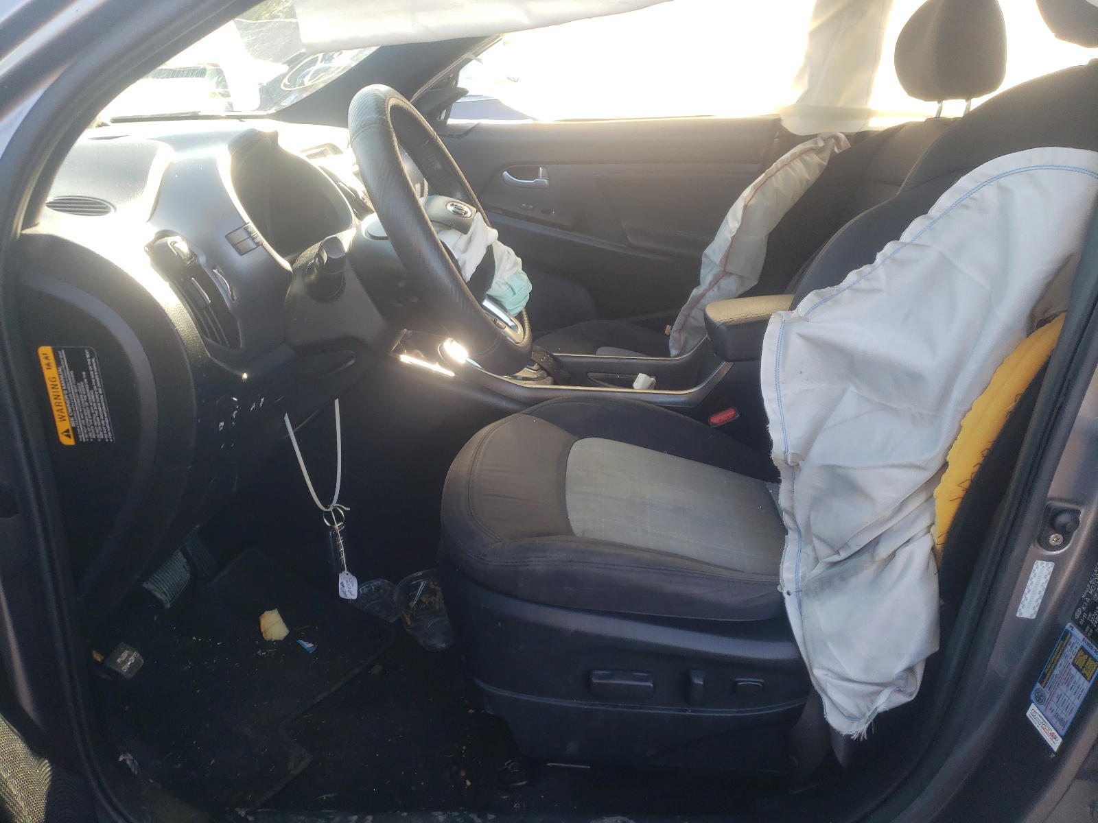 Photo 5 from auction – 2011 KIA SPORTAGE E with VIN KNDPC3A23B7104208