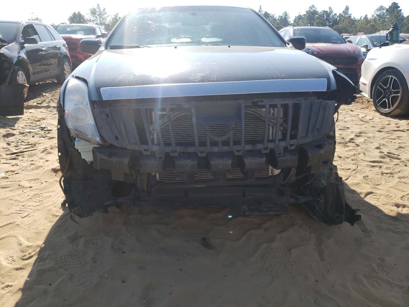 Photo 9 from auction – 2010 MERCURY MILAN PREM with VIN 3MEHM0JG2AR664996