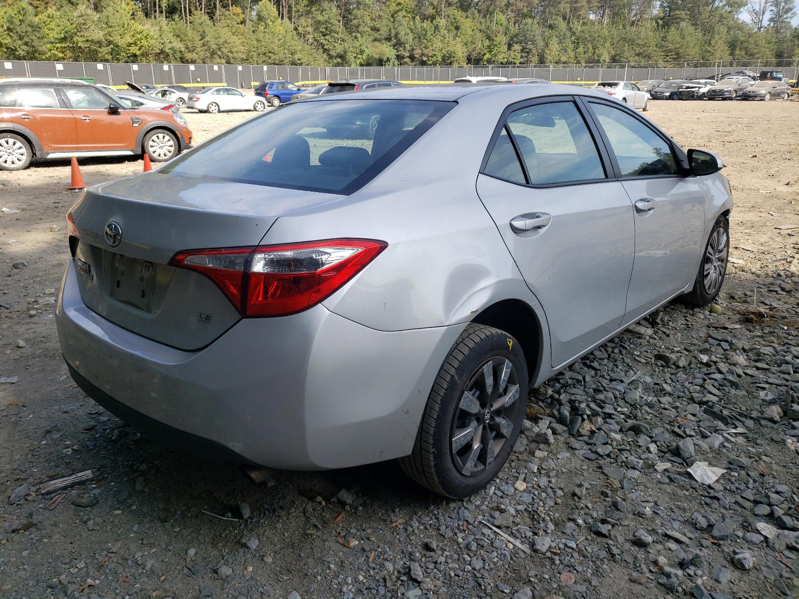 Photo 4 from auction – 2014 TOYOTA COROLLA L with VIN 5YFBURHEXEP141480