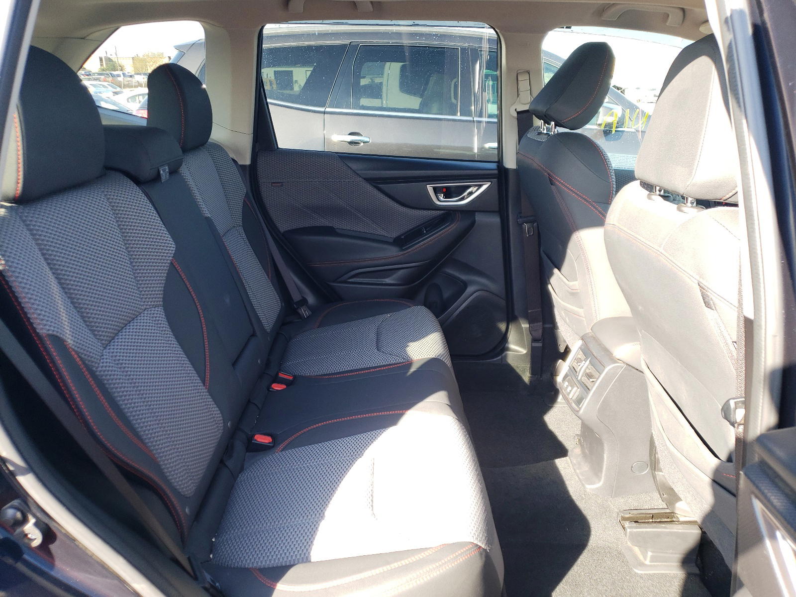 Photo 6 from auction – 2019 SUBARU FORESTER S with VIN JF2SKAPC2KH495011