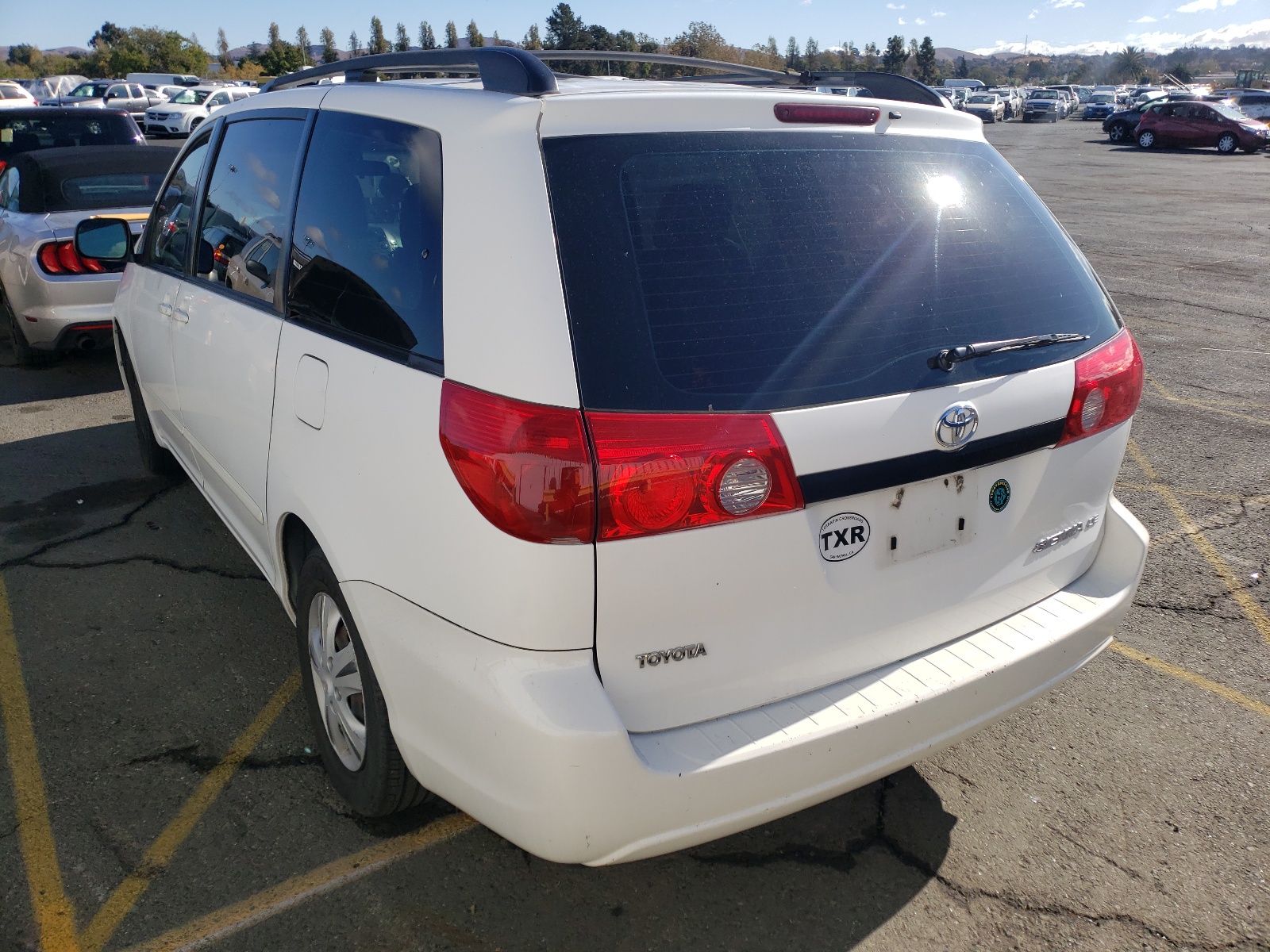 Photo 3 from auction – 2008 TOYOTA SIENNA CE with VIN 5TDZK23C68S197722