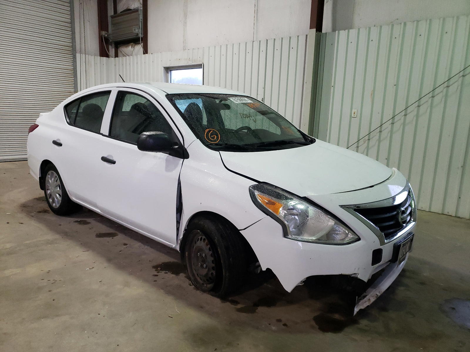 NISSAN VERSA S 2015 with VIN 3N1CN7AP2FL835812 - Photo from auction