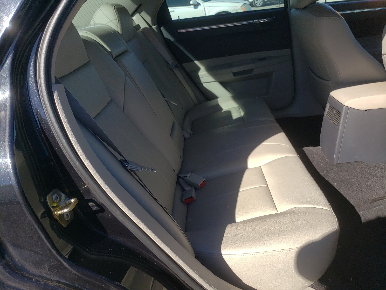 Фото 6 с аукциона – 2007 CHRYSLER 300 с VIN 2C3KA53G27H659283