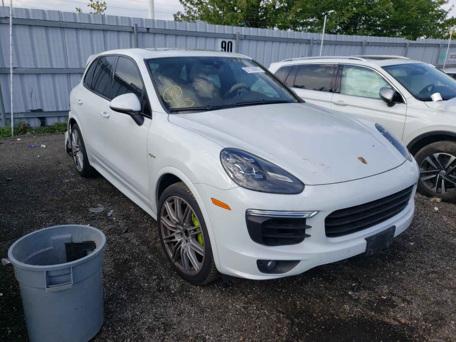 PORSCHE CAYENNE SE 2015 with VIN WP1AE2A21FLA52826 - Photo from auction