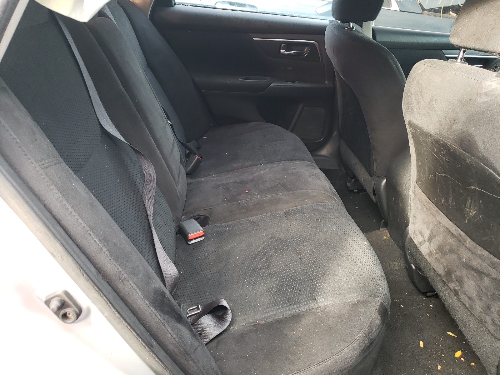 Photo 6 from auction – 2015 NISSAN ALTIMA 2.5 with VIN 1N4AL3APXFN314541