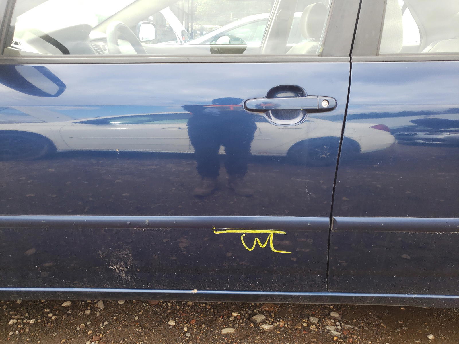 Photo 9 from auction – 2004 TOYOTA COROLLA with VIN JTDBR32E242039417