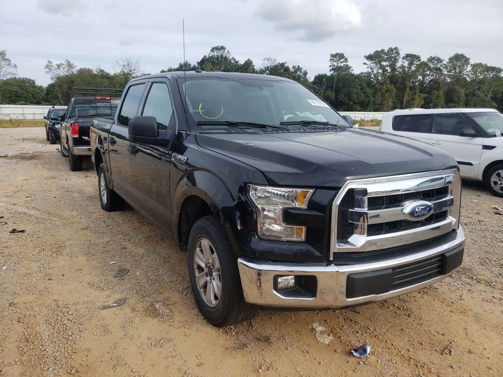 Zdjęcie 1 z aukcji – 2017 FORD F150 SUPER z VIN 1FTEW1CF1HFC37146