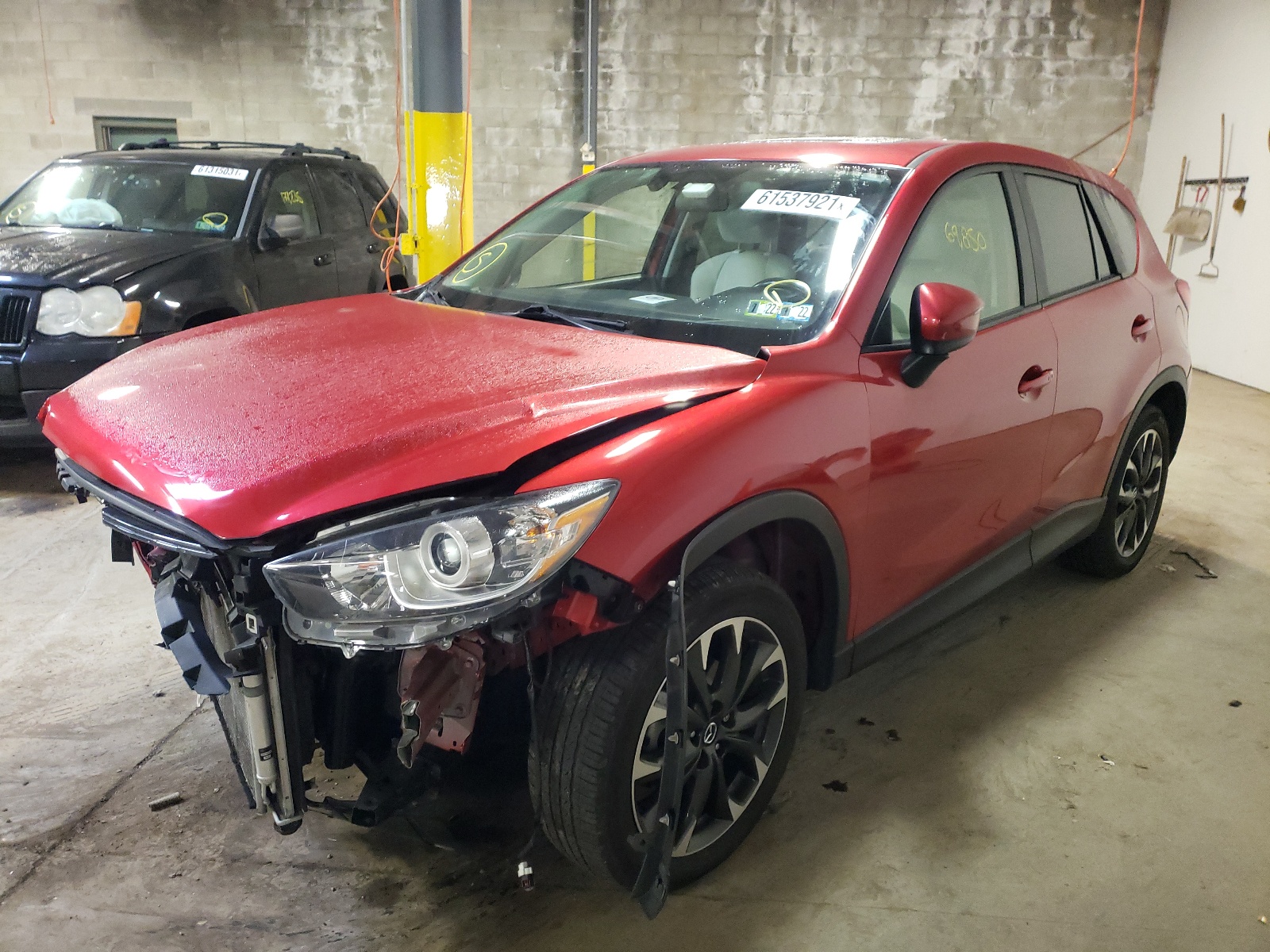 Photo 2 from auction – 2016 MAZDA CX-5 GT with VIN JM3KE4DY1G0686536