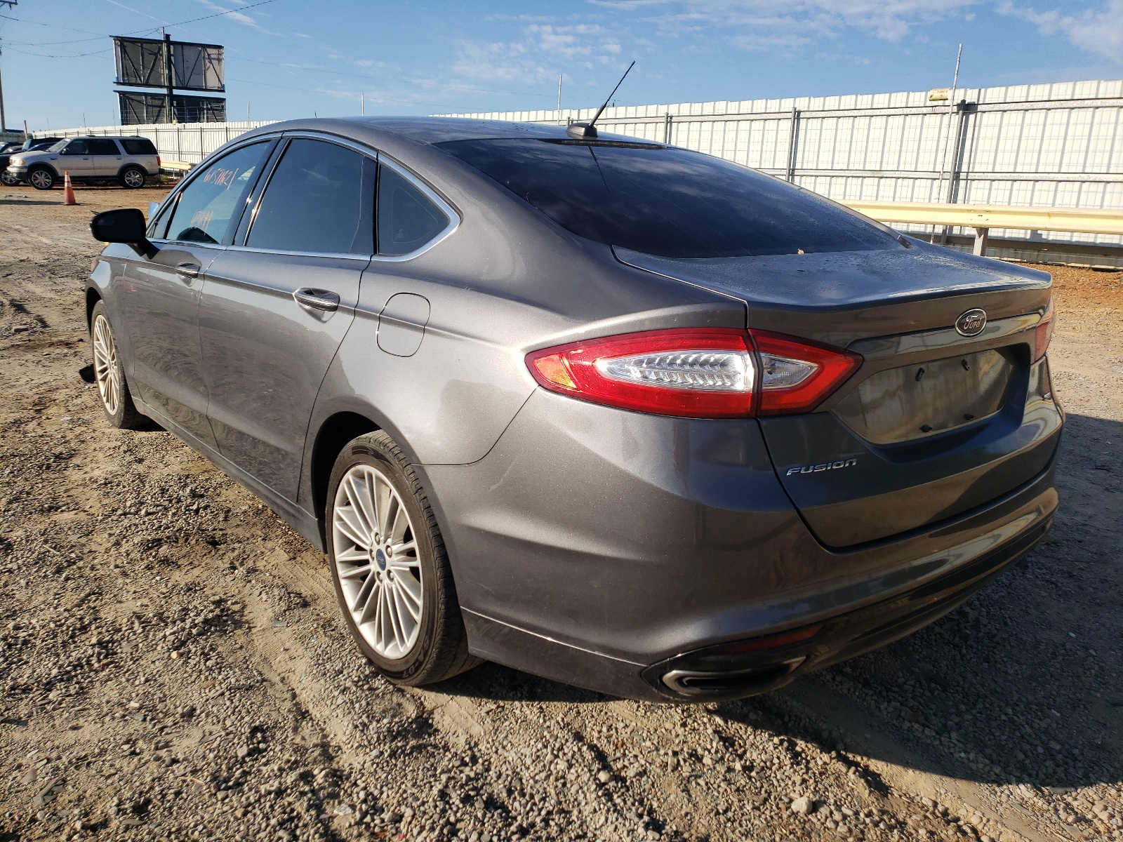 Photo 3 from auction – 2014 FORD FUSION SE with VIN 3FA6P0H93ER277022
