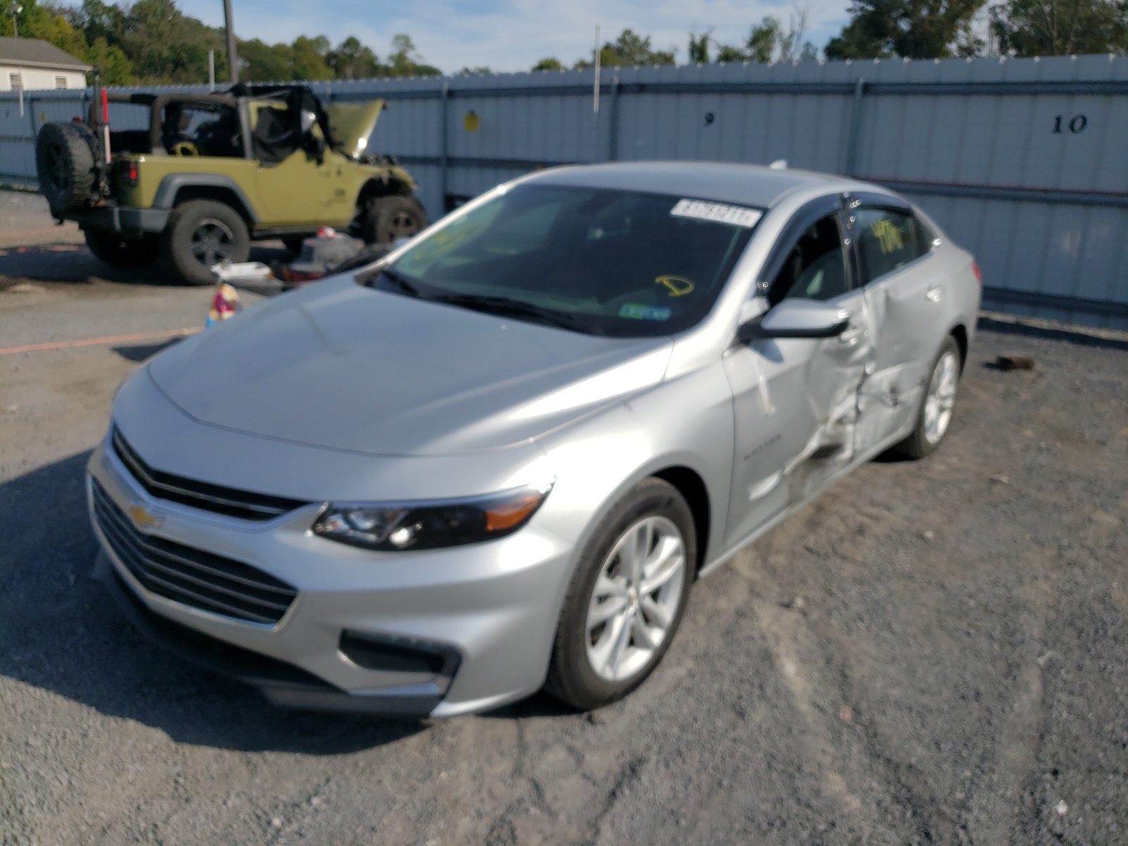 Photo 2 from auction – 2018 CHEVROLET MALIBU LT with VIN 1G1ZD5ST3JF241641