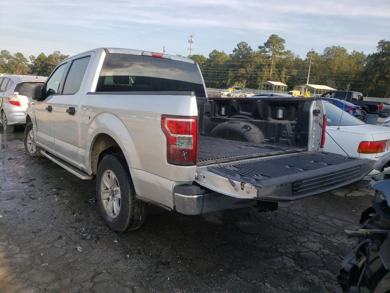 Photo 3 from auction – 2018 FORD F150 SUPER with VIN 1FTEW1CB1JFB30438