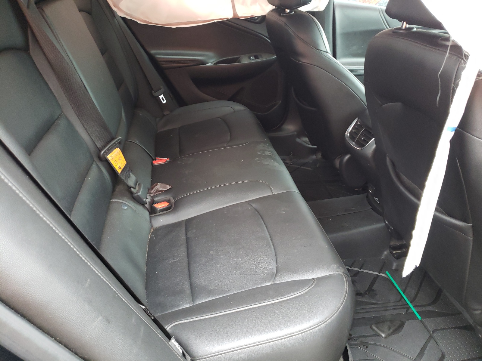 Photo 6 from auction – 2018 CHEVROLET MALIBU LT with VIN 1G1ZD5ST1JF227849