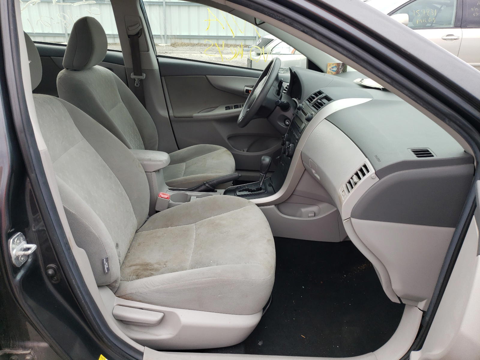Photo 5 from auction – 2009 TOYOTA COROLLA BA with VIN 2T1BU40E79C127668