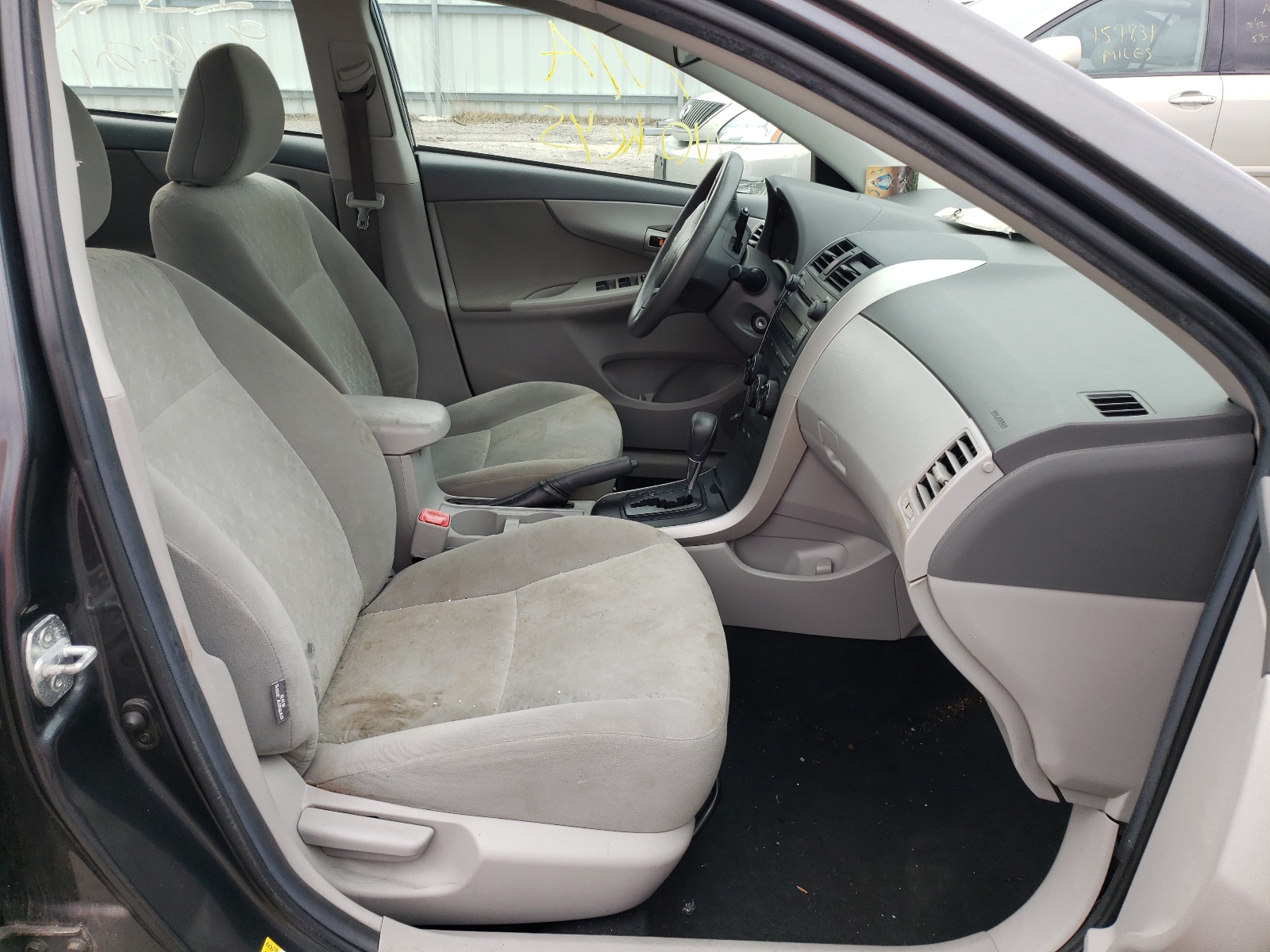 Zdjęcie 5 z aukcji – 2009 TOYOTA COROLLA BA z VIN 2T1BU40E79C127668