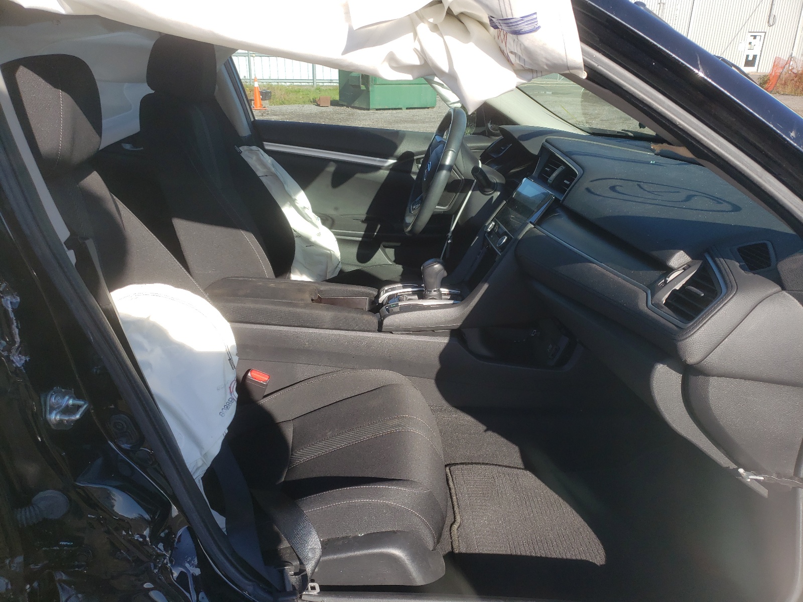 Photo 5 from auction – 2018 HONDA CIVIC LX with VIN 2HGFC2F63JH027863