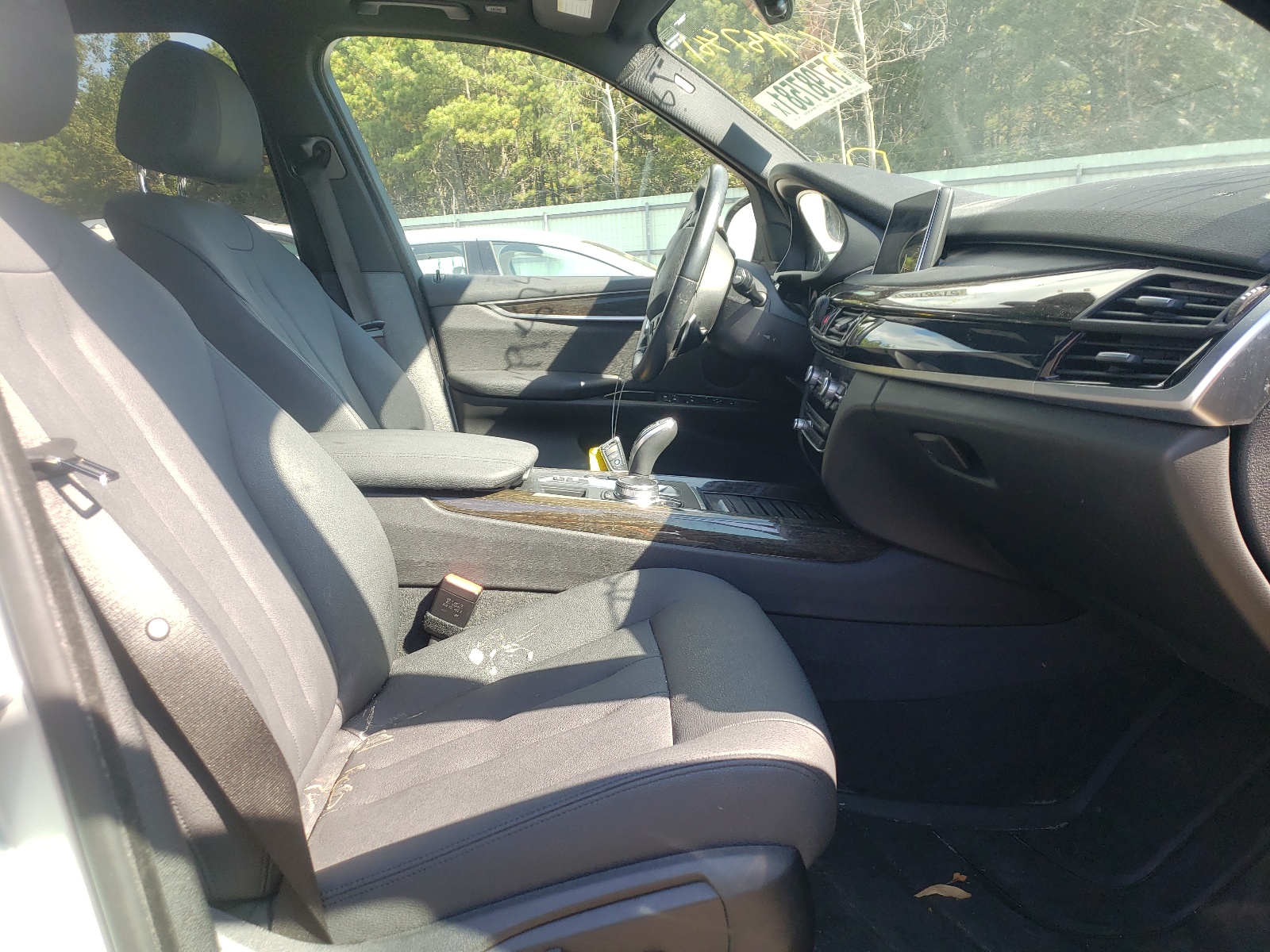 Photo 5 from auction – 2018 BMW X5 XDRIVE3 with VIN 5UXKR0C55J0X87792