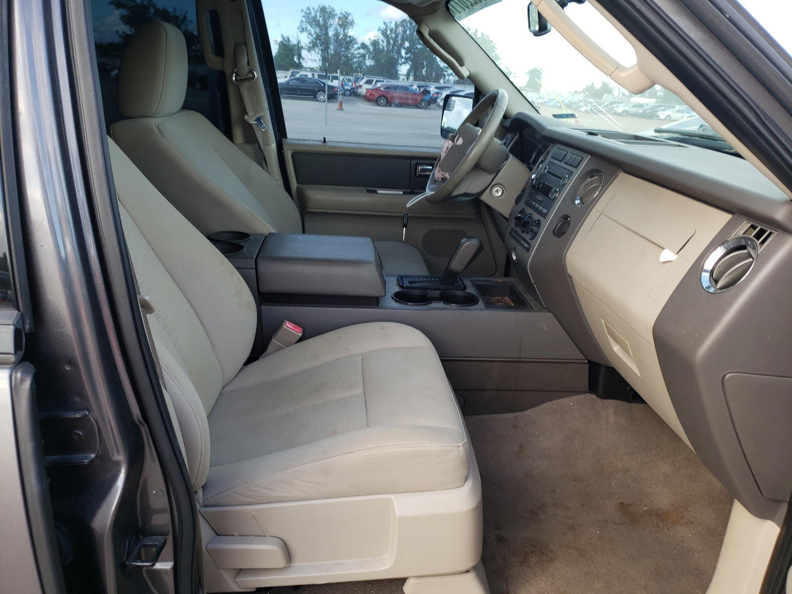 Photo 5 from auction – 2012 FORD EXPEDITION with VIN 1FMJK1G54CEF65067