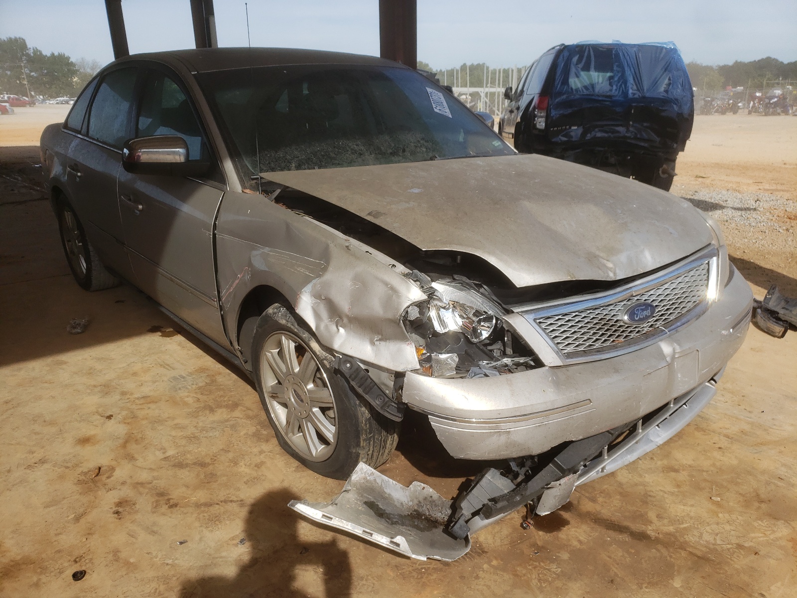 Photo 1 from auction – 2006 FORD FIVE HUNDR with VIN 1FAFP25196G137303