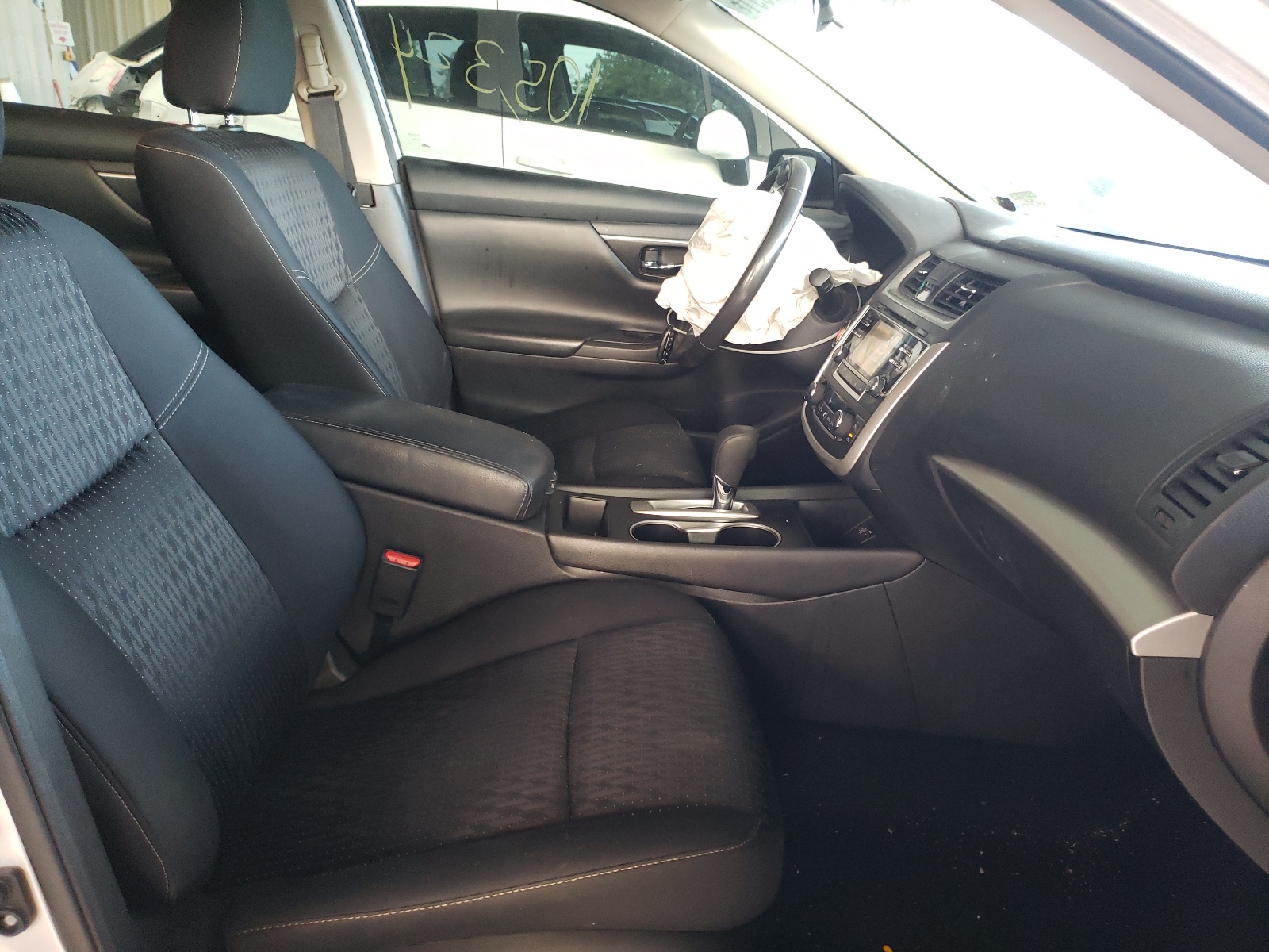 Photo 5 from auction – 2017 NISSAN ALTIMA 2.5 with VIN 1N4AL3AP5HC142689