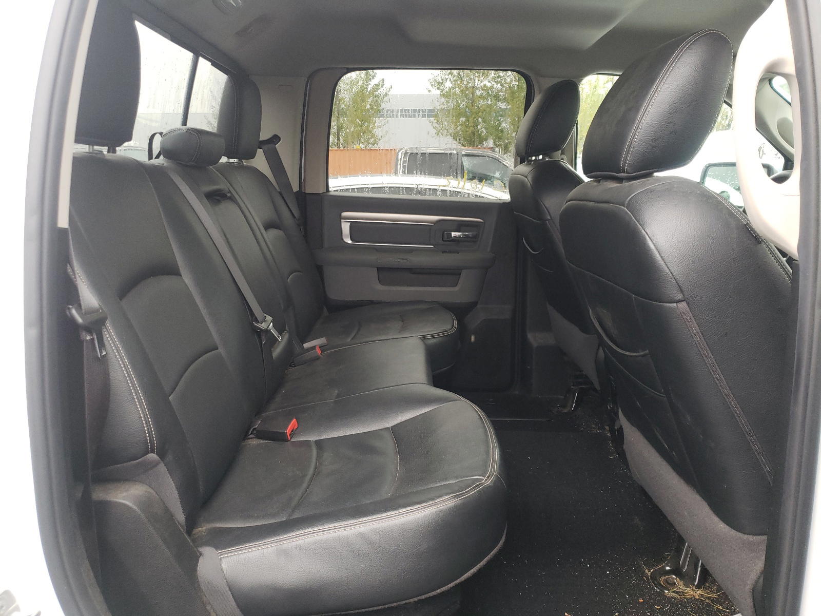 Photo 6 from auction – 2018 RAM 1500 SLT with VIN 1C6RR7LM3JS290252