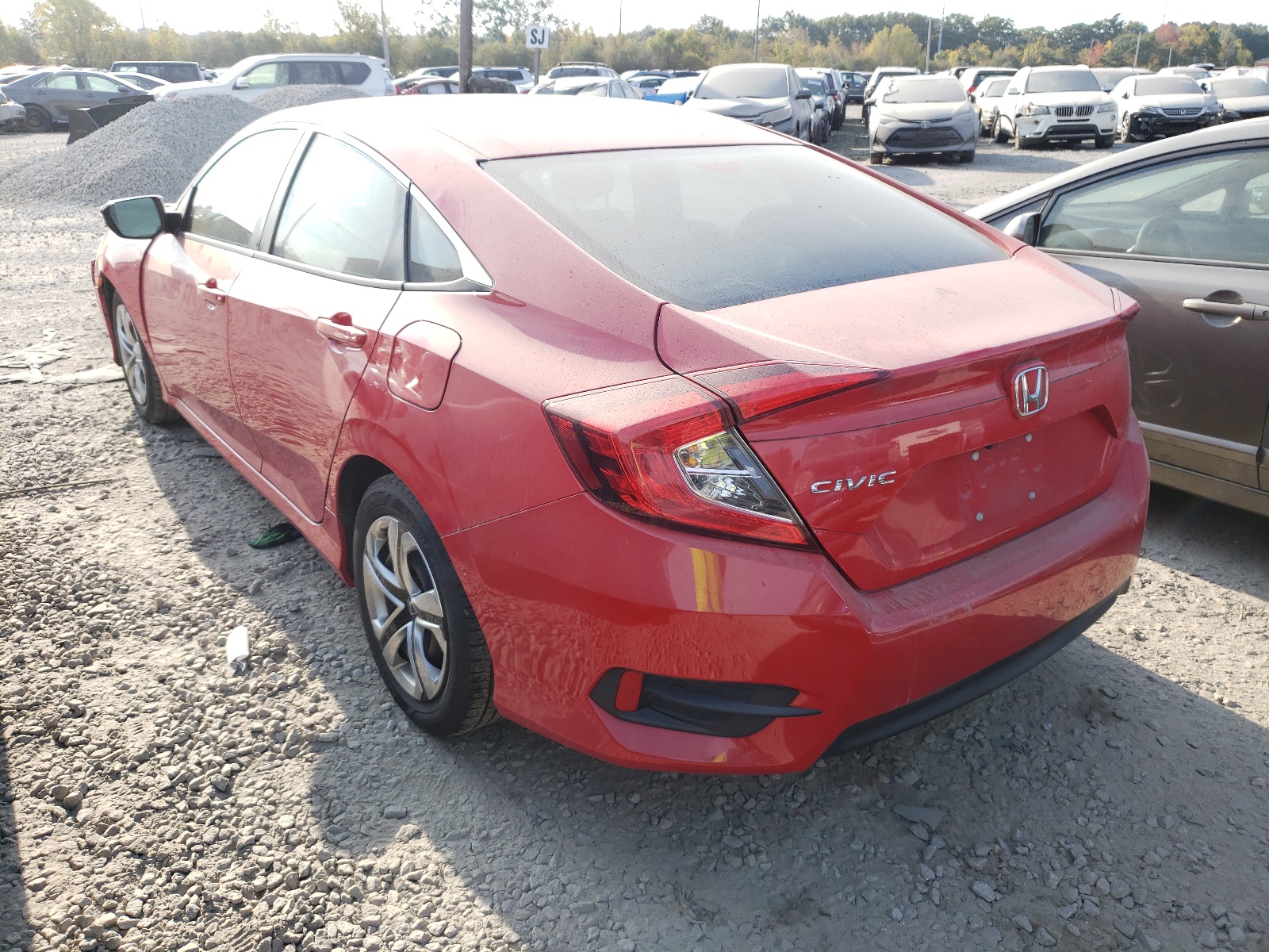 Photo 3 from auction – 2016 HONDA CIVIC LX with VIN 2HGFC2F55GH525059