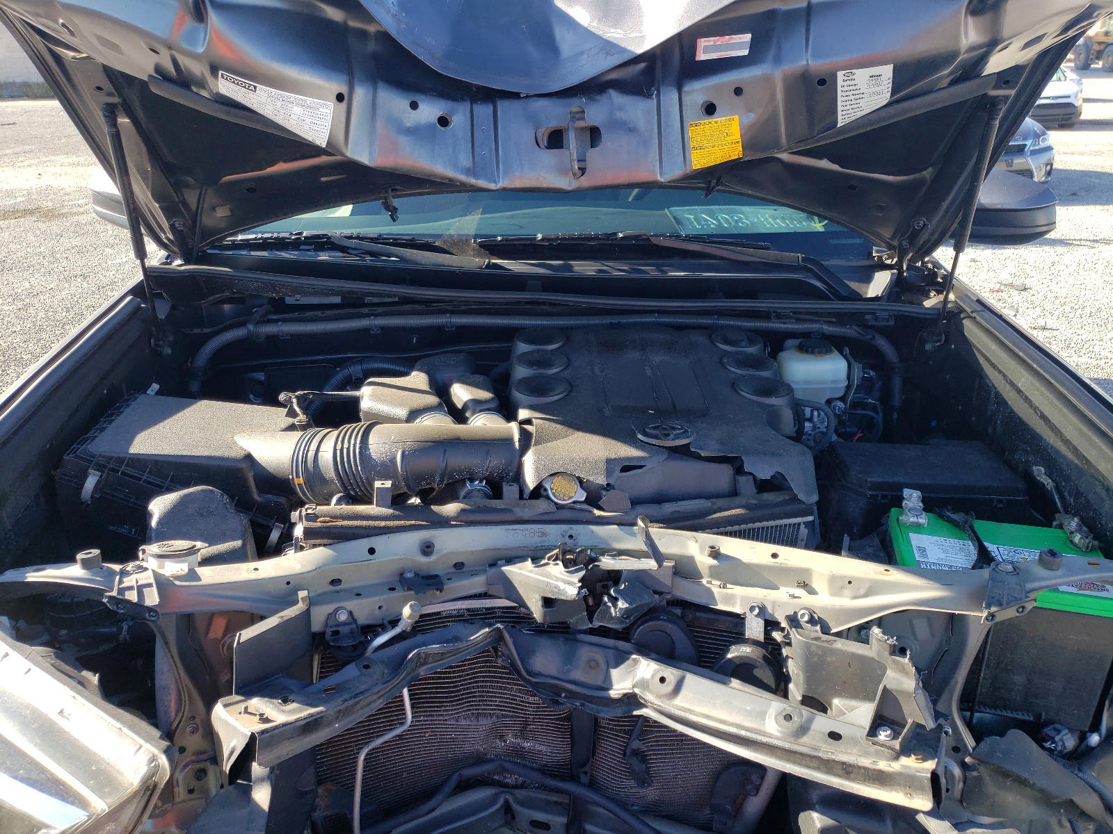 Photo 7 from auction – 2015 TOYOTA 4RUNNER SR with VIN JTEBU5JR8F5203460