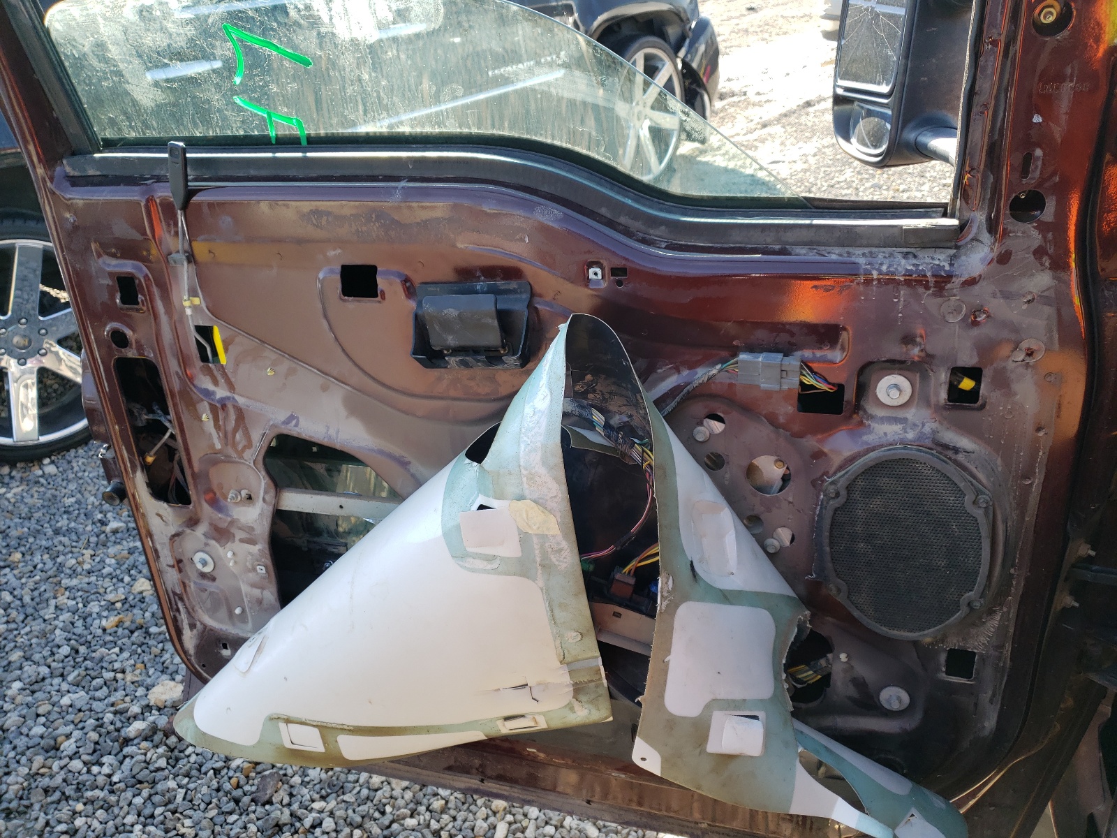 Photo 9 from auction – 2004 FORD F350 SRW S with VIN 1FTSW31P64EC99233