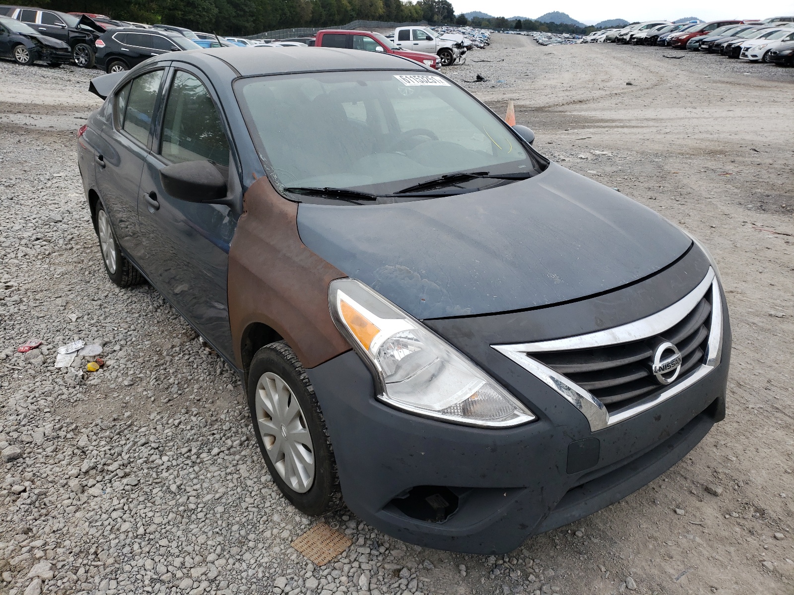 NISSAN VERSA S 2016 مع رقم تعريف المركبة 3N1CN7AP2GL878709 - صورة من المزاد