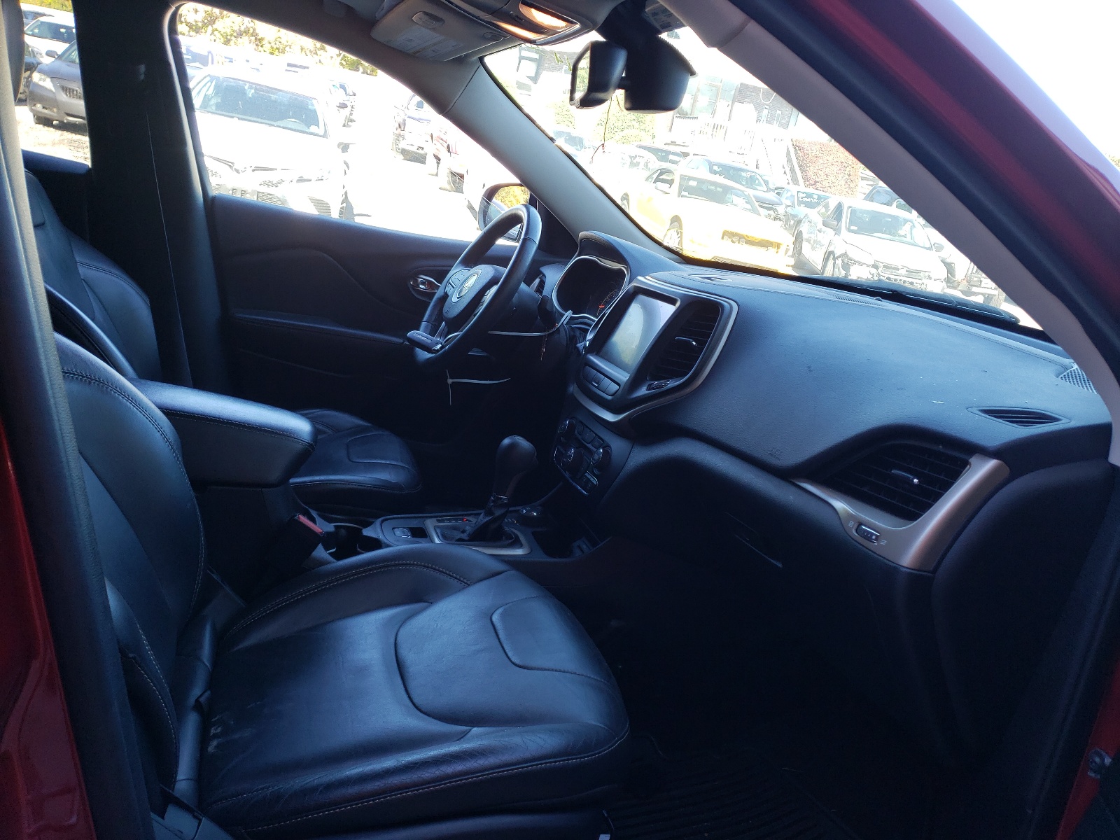 Photo 5 from auction – 2014 JEEP CHEROKEE L with VIN 1C4PJMDS4EW311630