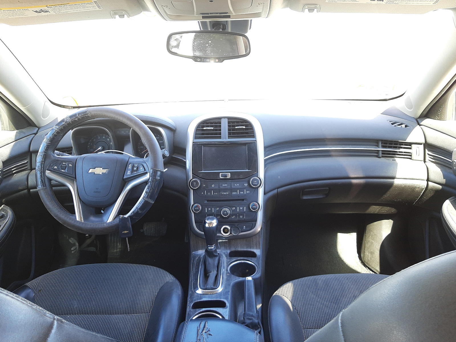 Photo 9 from auction – 2015 CHEVROLET MALIBU 2LT with VIN 1G11D5SL1FF226804