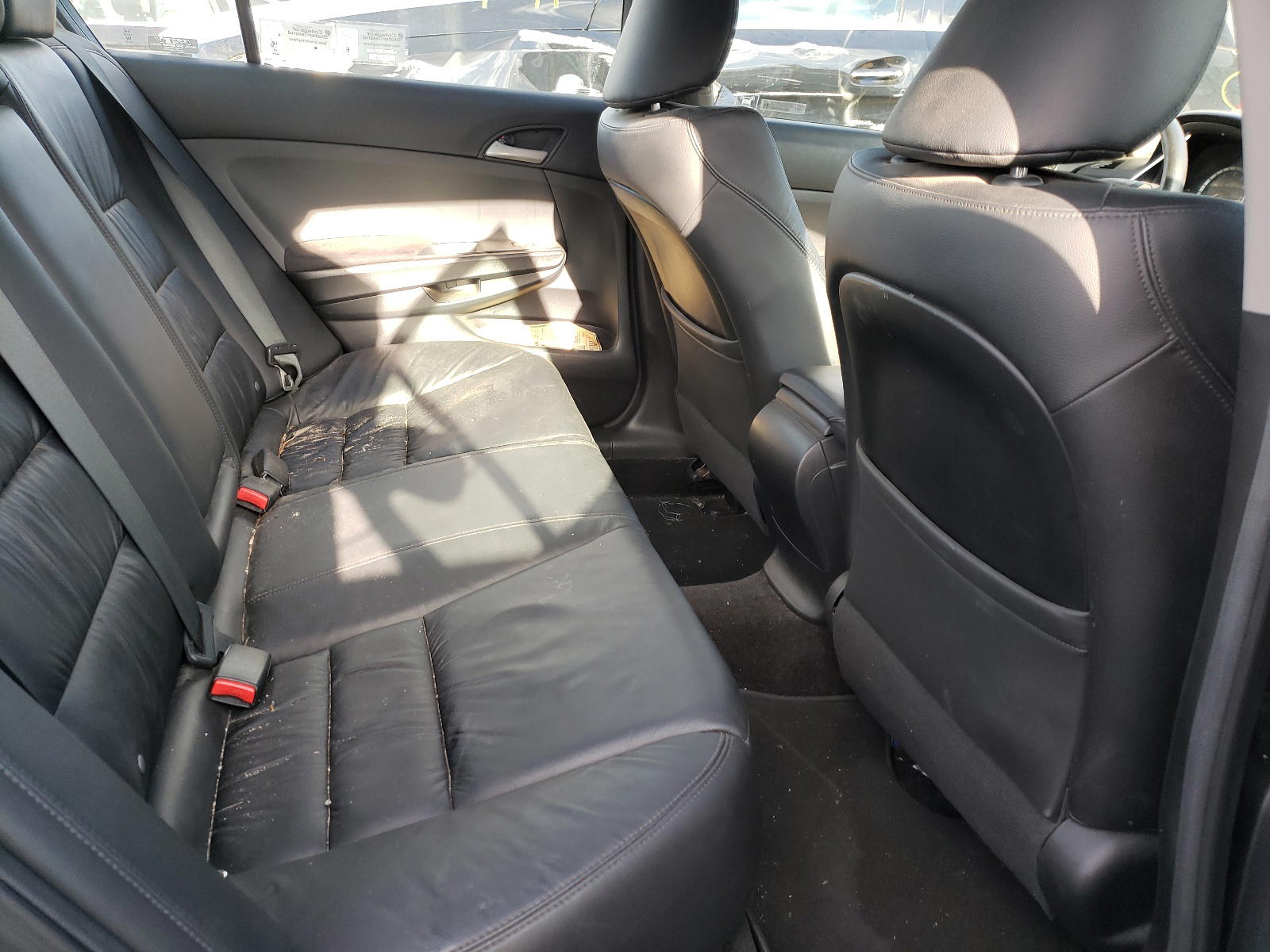 Photo 6 from auction – 2012 HONDA ACCORD with VIN 1HGCP2F68CA245953
