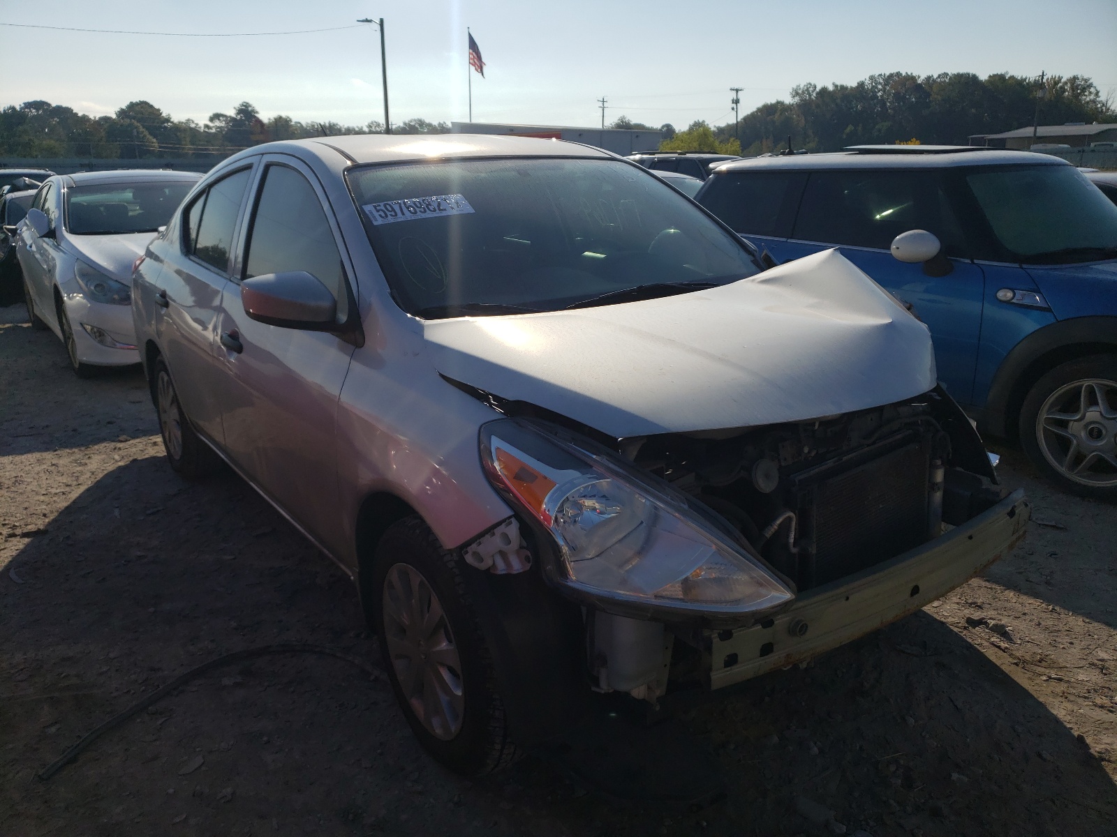 Photo 1 from auction – 2018 NISSAN VERSA S with VIN 3N1CN7AP6JL835367